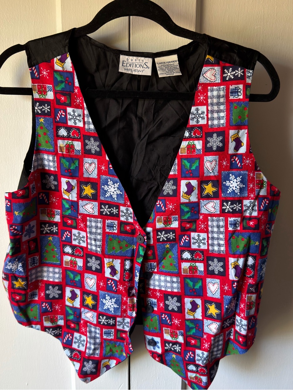Basic Editions Vintage Holiday Red Festive Womens Vest
